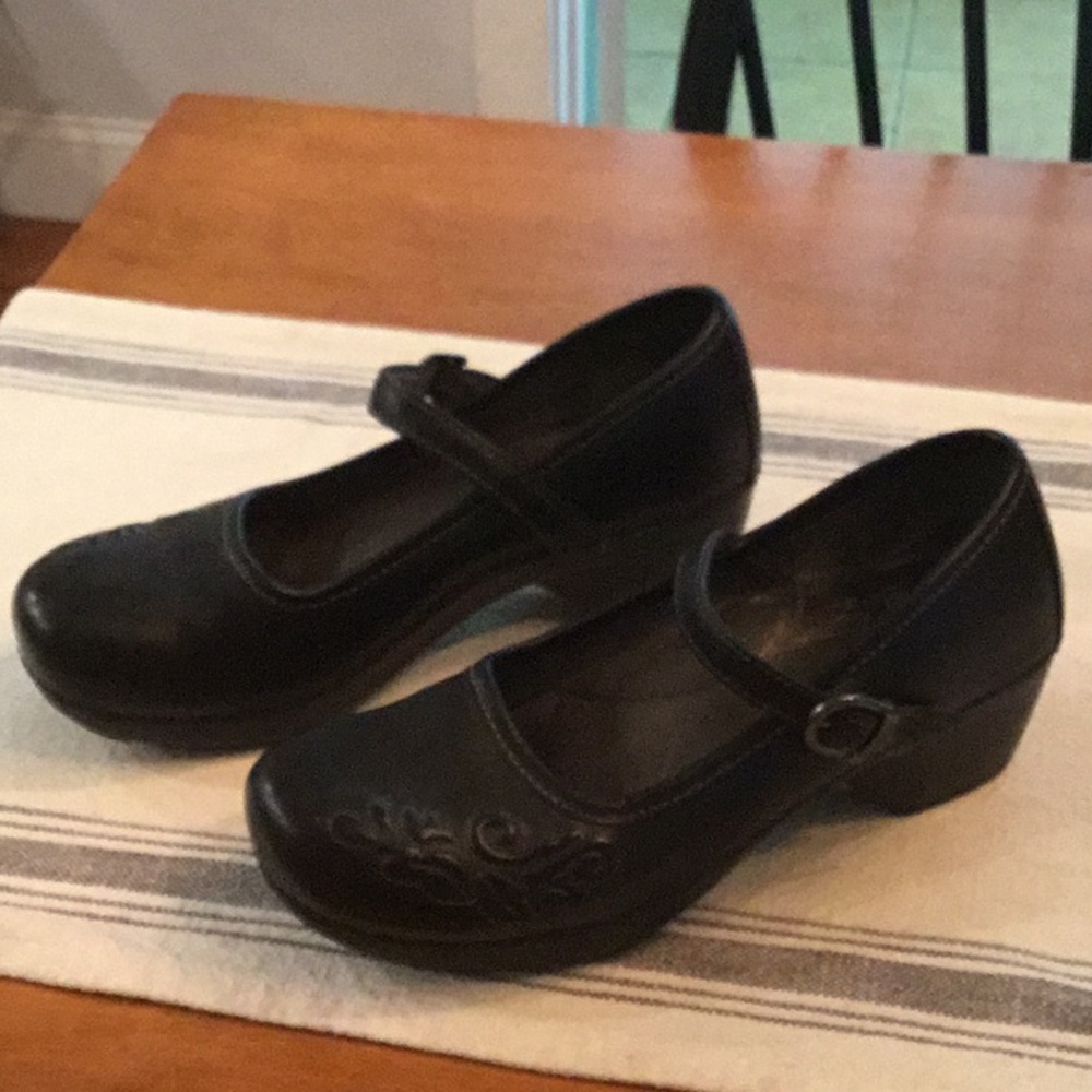 Black Mary Jane Dansko clogs